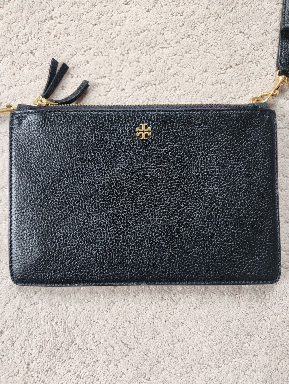 Tory Burch Black Pebbled Leather Crossbody Bag with Gold Hardware - Picture 2 of 6